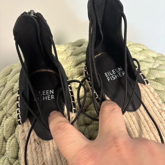 Eileen Fisher Black Suede Lace-Up Espadrille Closed Toe Flat Sandal - Picture 9 of 11